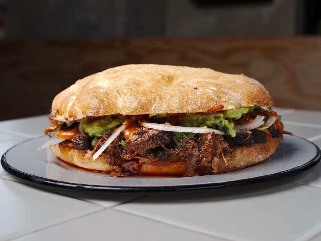 Torta Birria