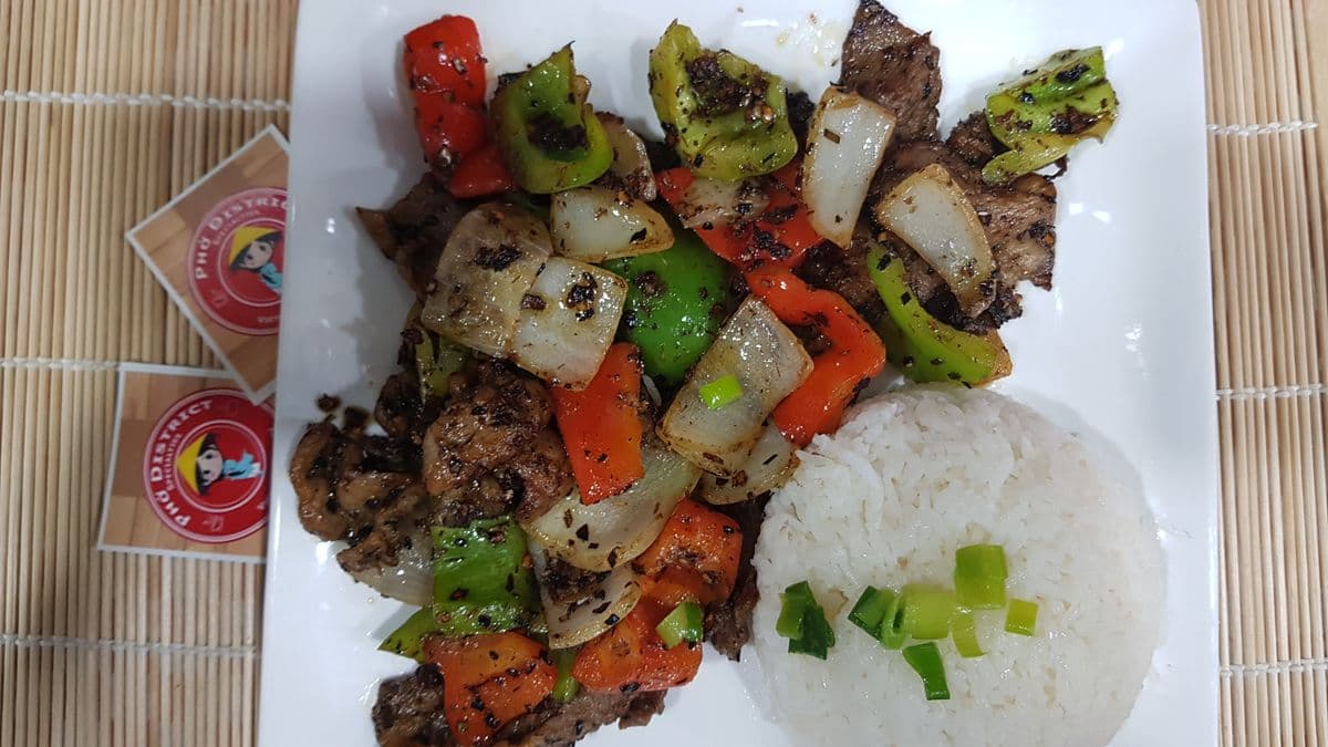 412. Stir Fried Meat with Lemongrass on Rice