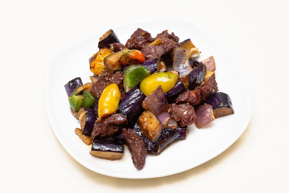 056. Japanese-Style Diced Beef Tenderloin with Eggplant
