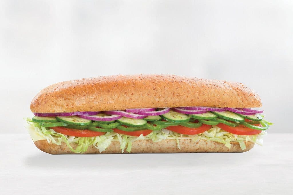 Large Veggie & Cheese Sub / Grand sandwich végétarien et fromage