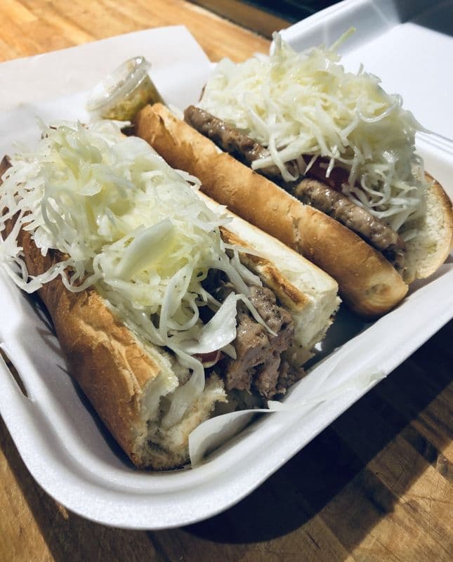 Sous-marin 7'' aux saucisses italiennes / 7" Italian Sausage Sub