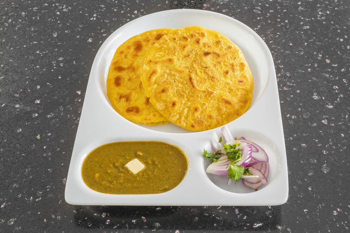 Saag and Makki Di Roti