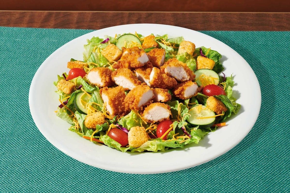 Mama's Fried Chicken House Salad (630-990 Cals)