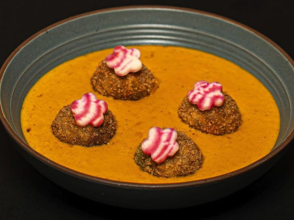 Anjeer and Akhrot kofta