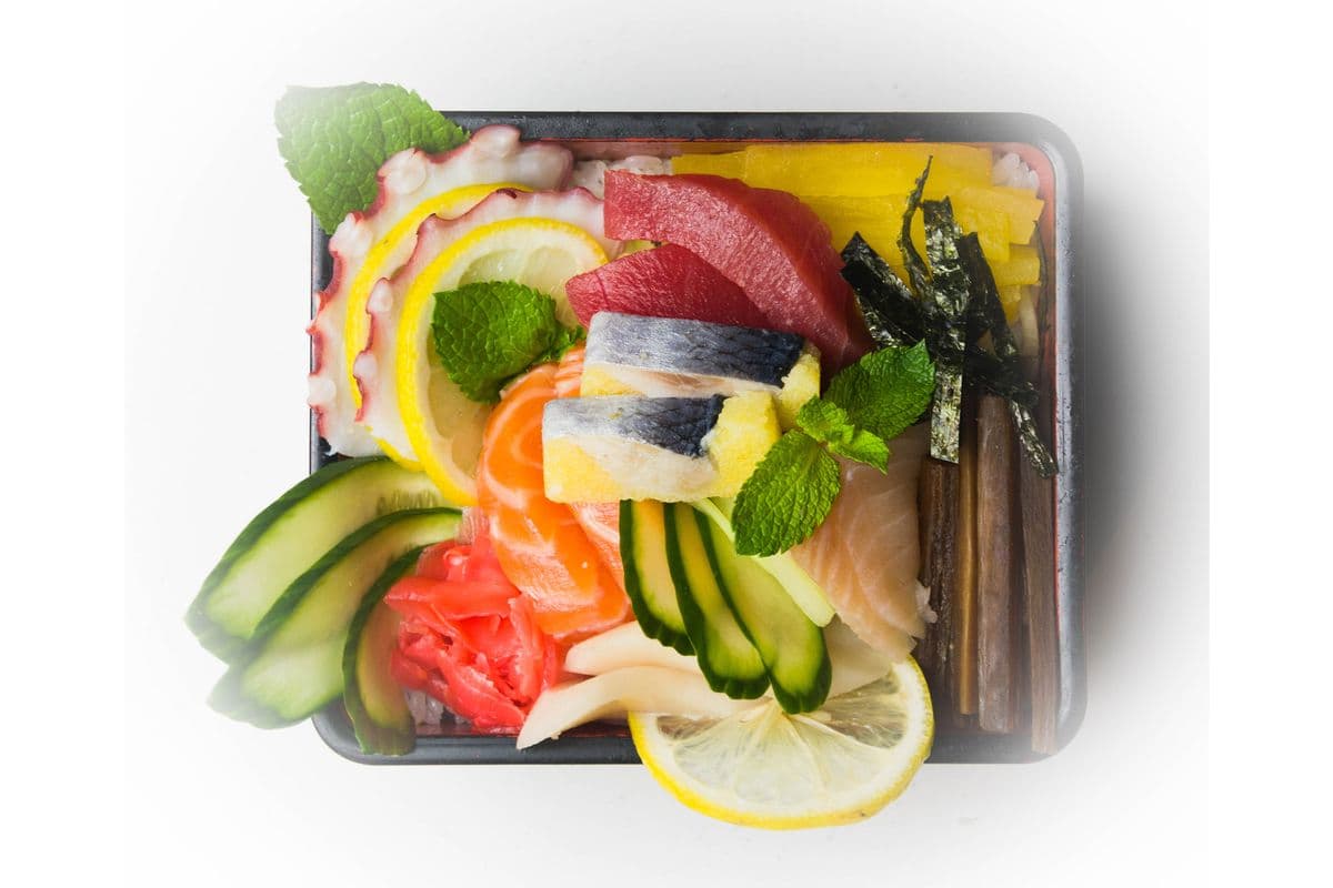 D2. Chirashi (12 pcs)