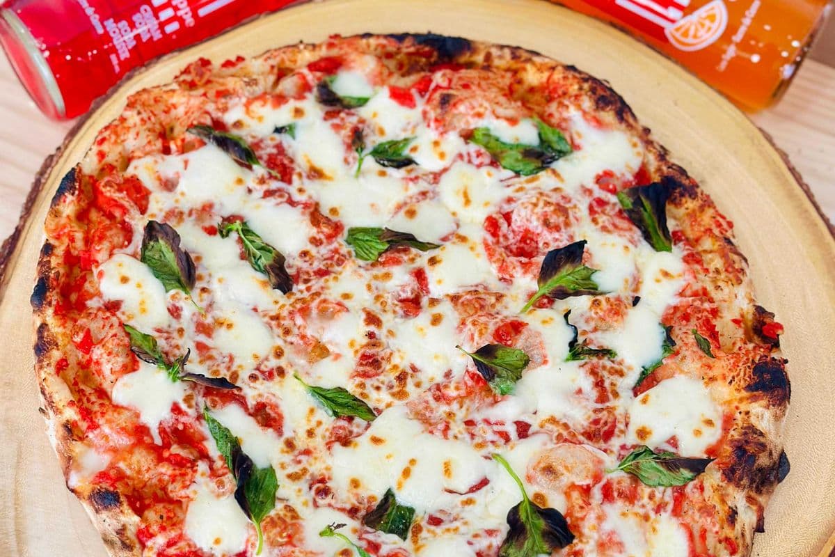 12" DELIGHT MARGHERITA (8 slices)