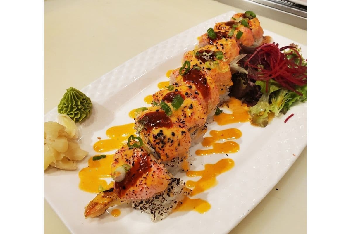 Golden Bridge Roll (10 pcs)
