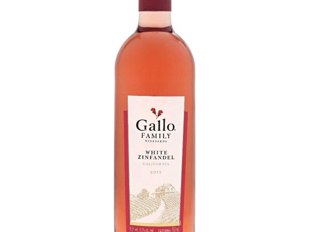 Gallo Family Vineyards White Zinfandel (750 ml)