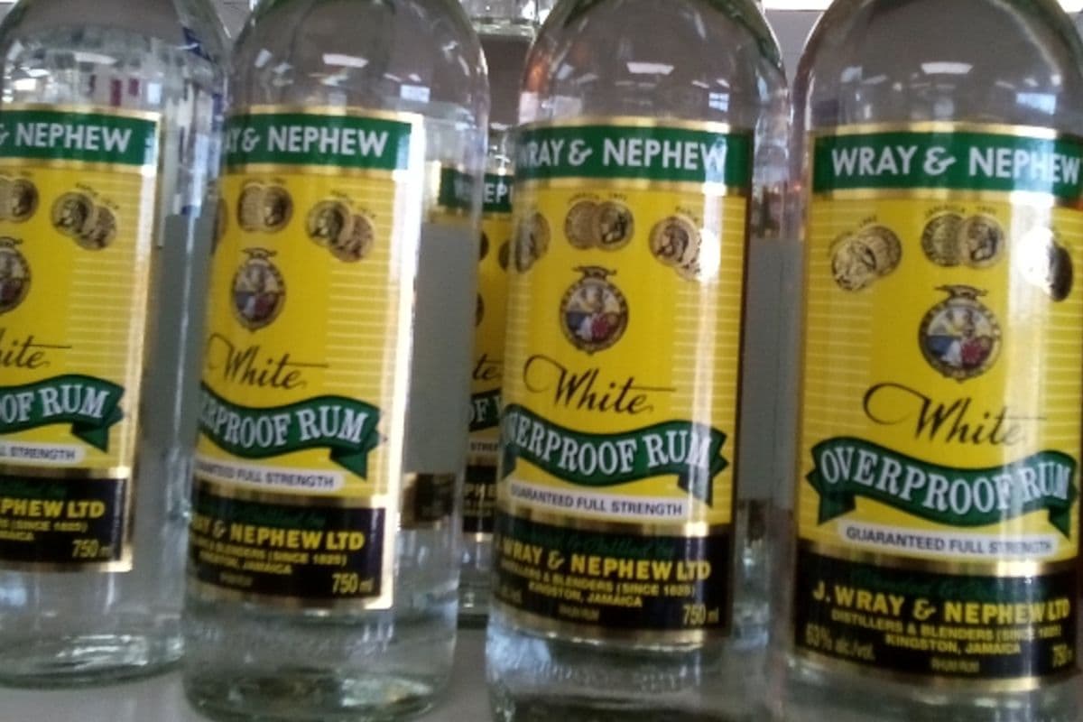 Wray and Nephew White Rum Overproof (750 ml)