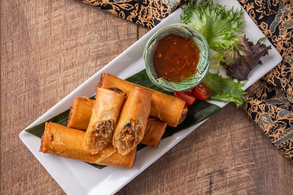 A1 Rouleaux Impériaux (Poulet) 4mcx | Fried Spring Rolls (Chicken) 4pcs