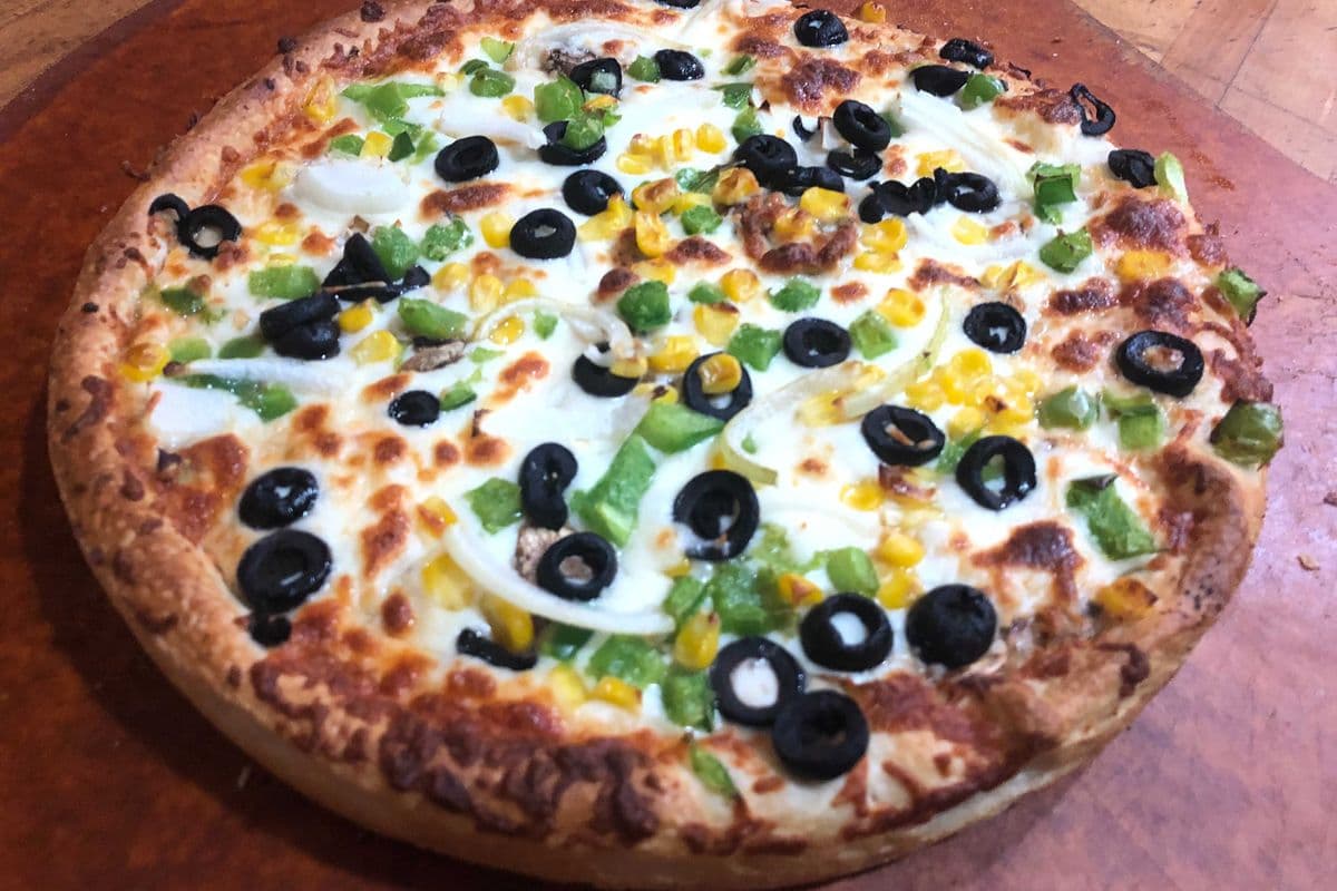 Medium Veggie Pizza