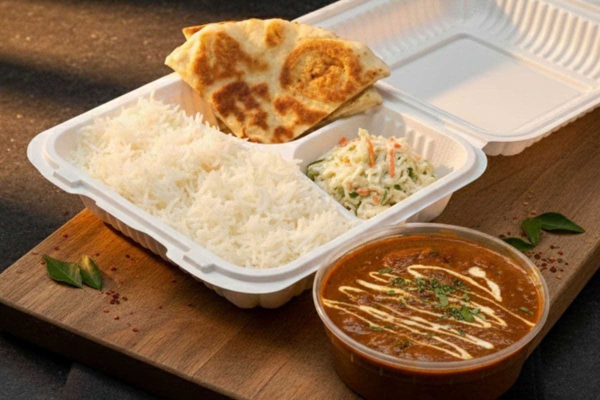Butter Chicken with Basmati Rice and Butter Naan (8oz curry+ combo)