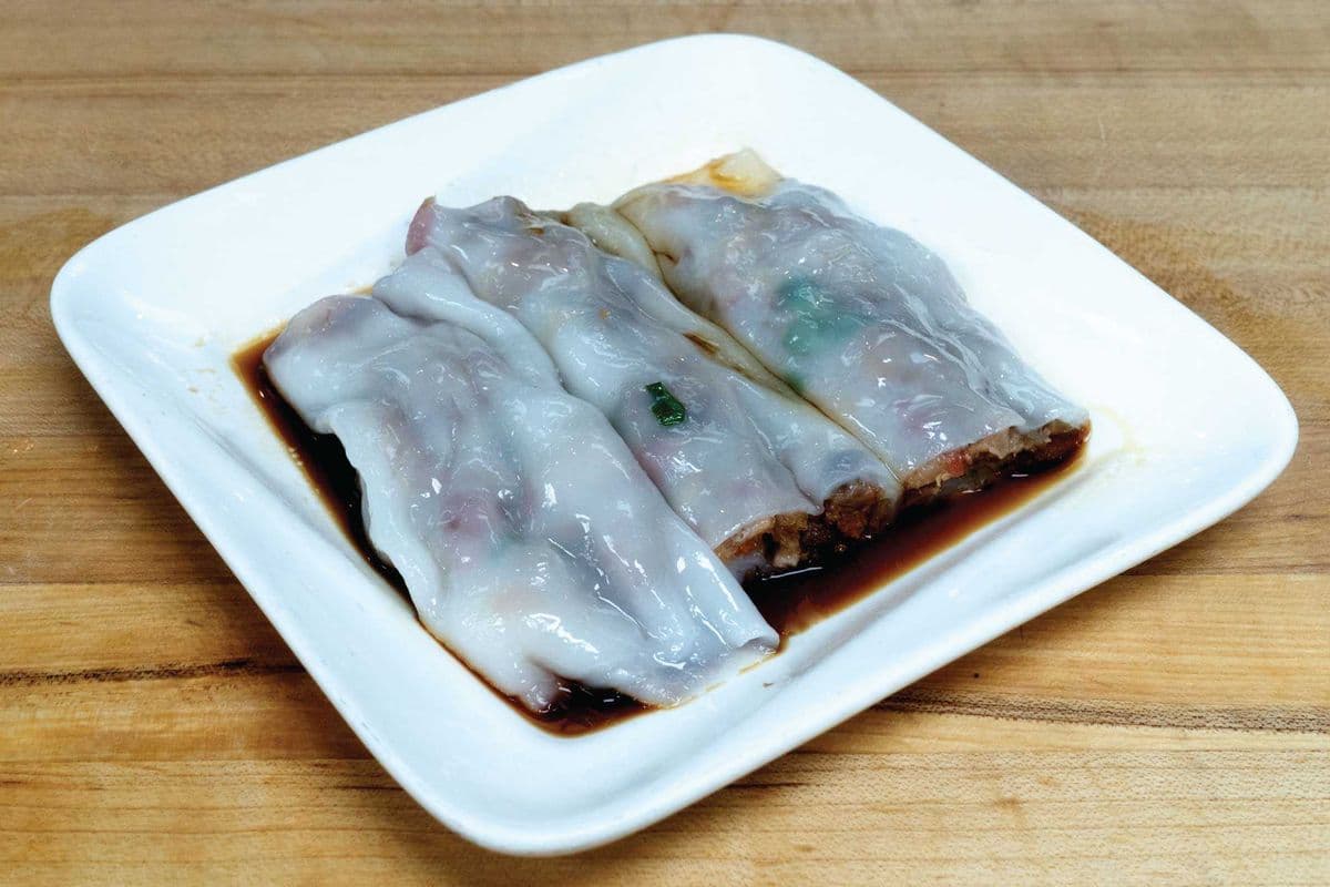 445. Steamed BBQ Pork Rice Crepes