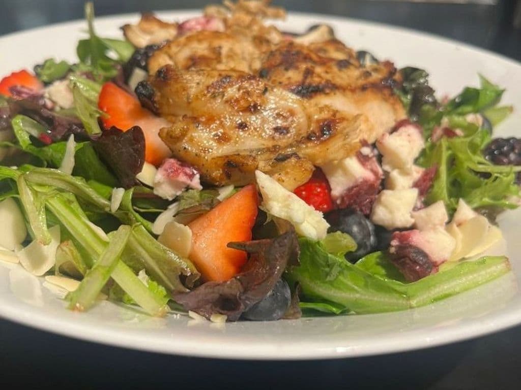 Berry Fields Salad