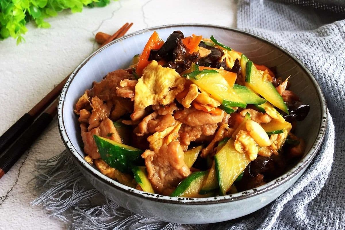 stir fry pork and vegetable 木须肉
