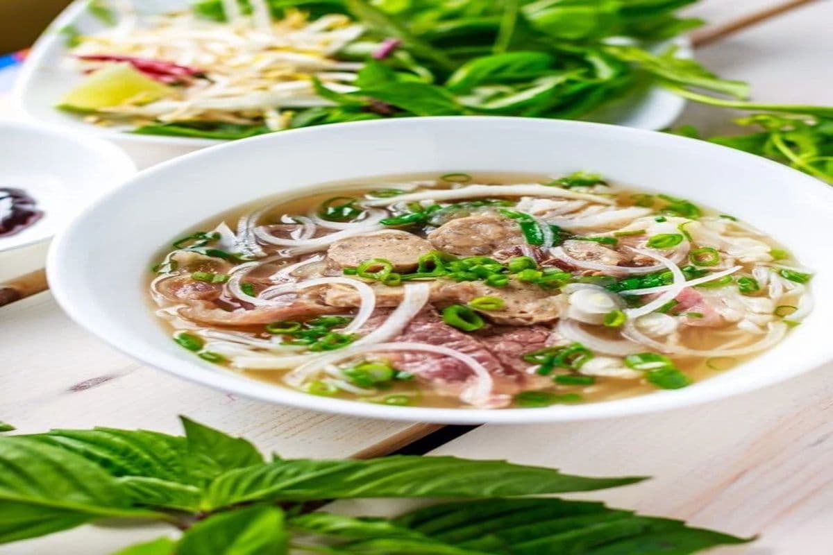 44. Rare Beef and Beef Ball Noodle Soup (24oz Beef Broth)