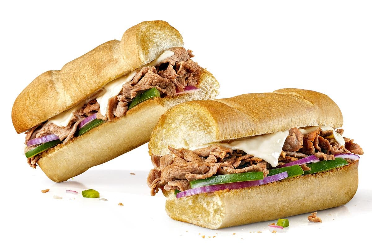 Steak et fromage 12" / Footlong Steak & Cheese Sub (620 Cals)