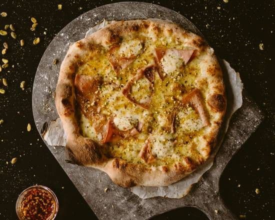 18" Pistachio (Bianca) Pizza