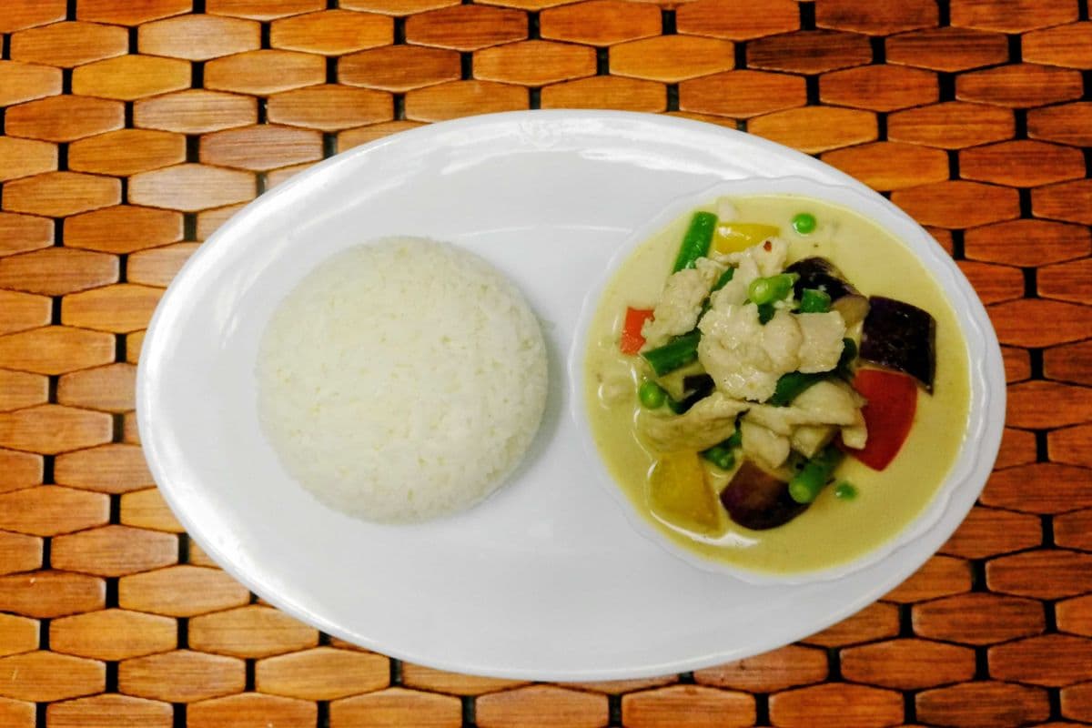 D31. Green Curry