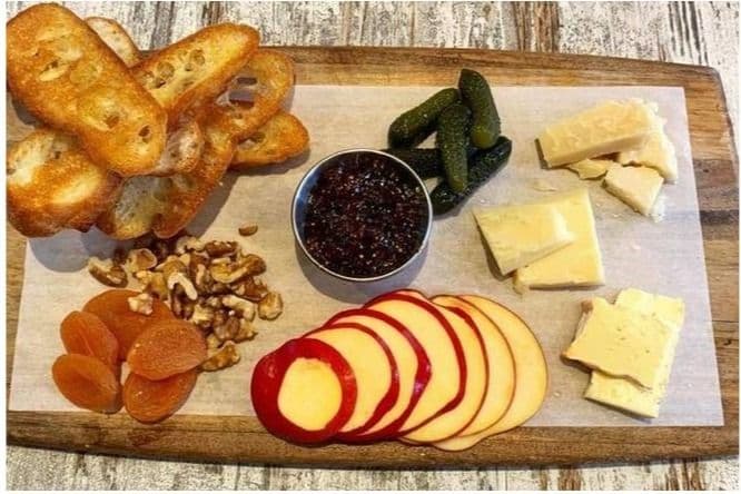 Perfect Cheeseboard ( For 4)