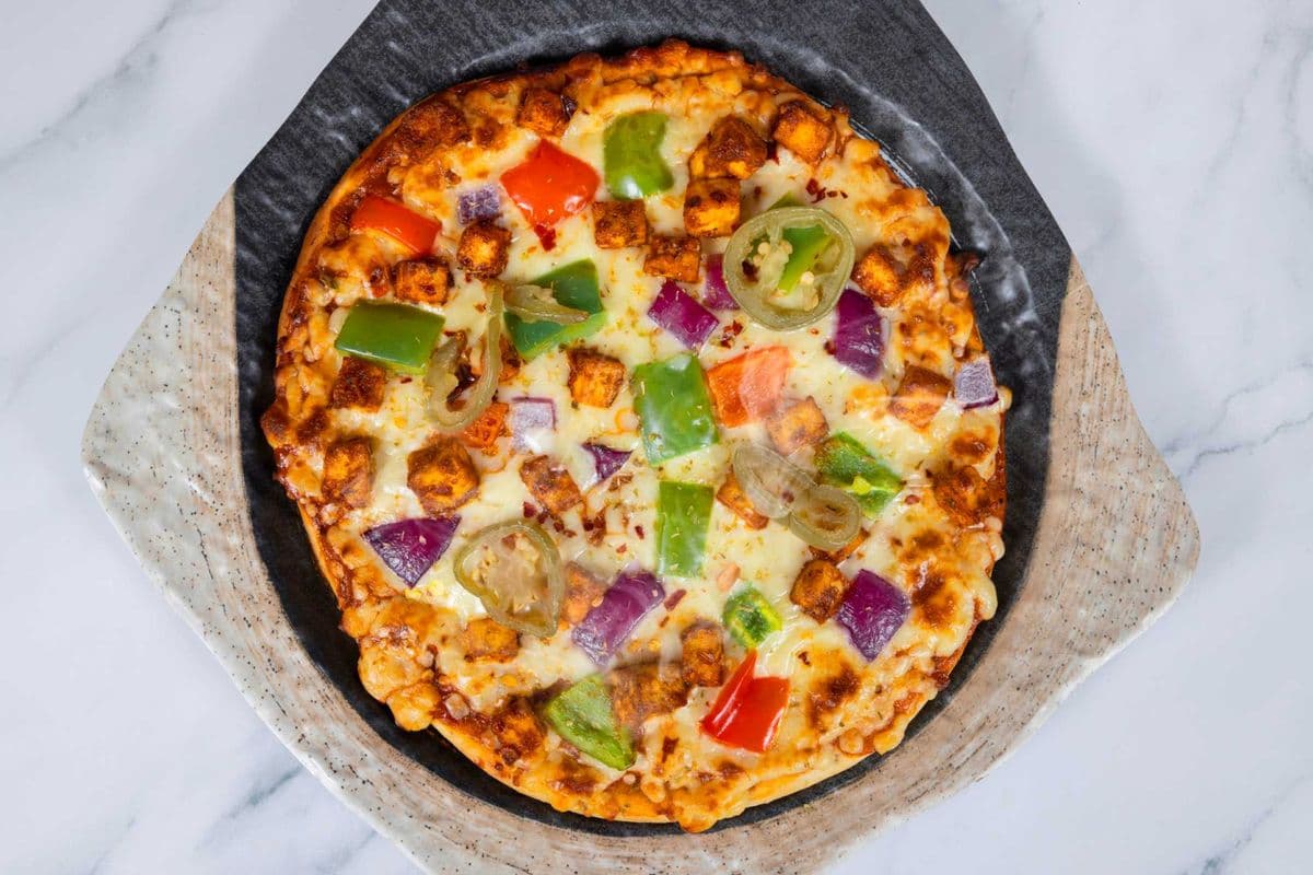 Tandoori Paneer Pizza
