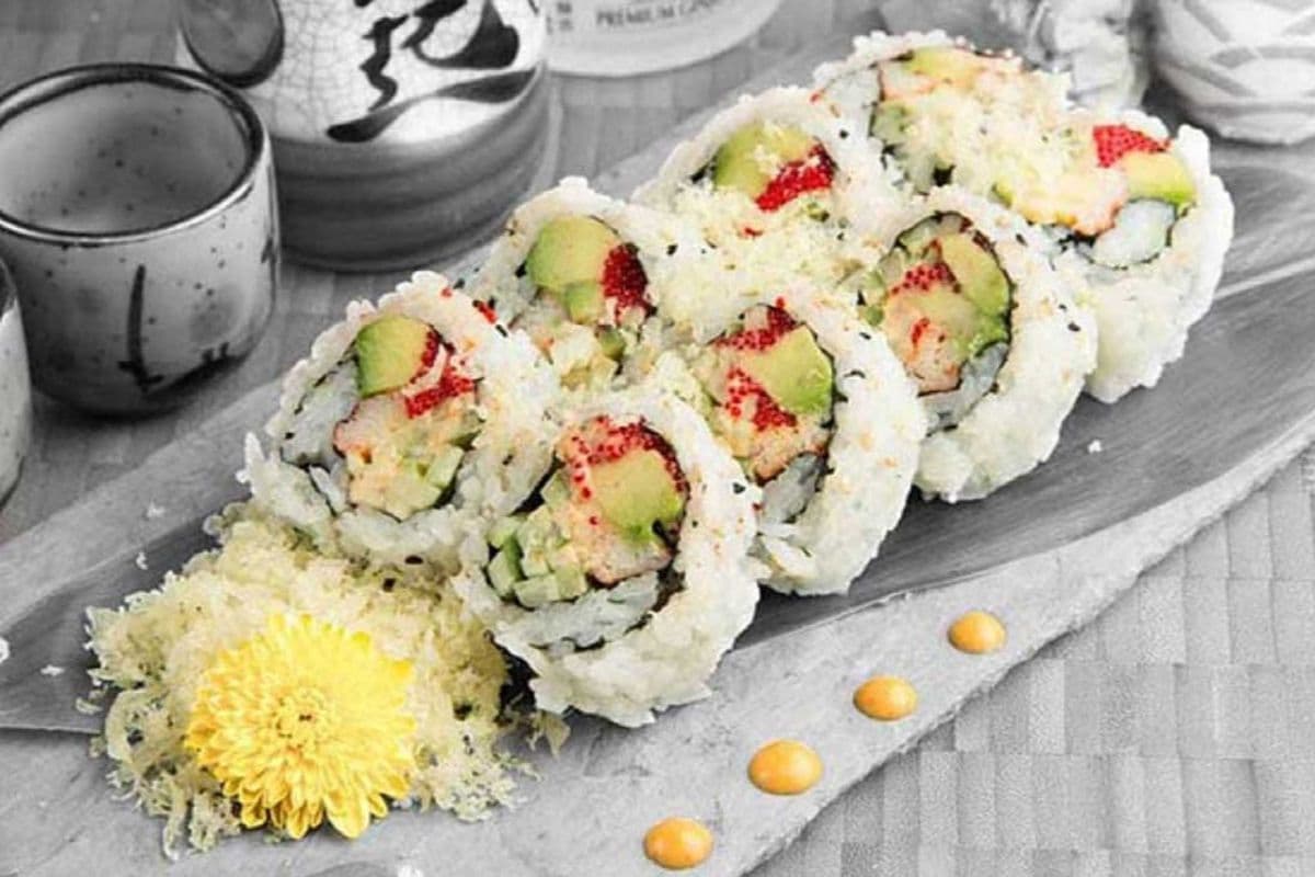 California Maki (6 pcs)