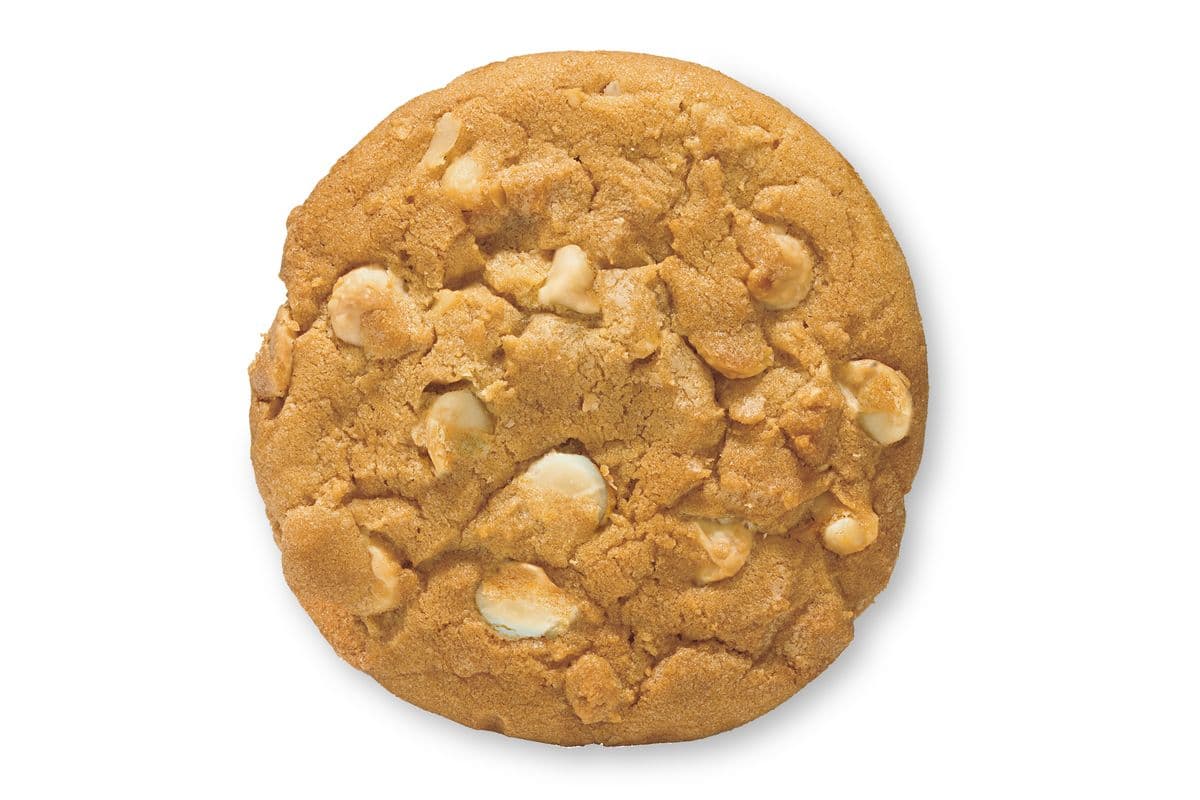 Biscuit aux pépites sucrées et noix de macadamia / White Chip Macadamia Nut Cookie (220 Cals)