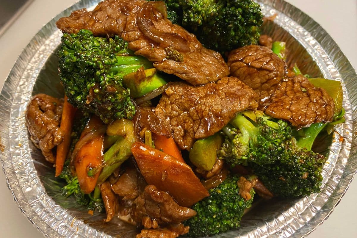 B49. Beef with Broccoli