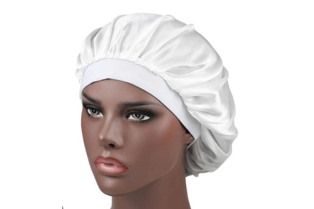 Silky Satin Bonnet White (45 g)