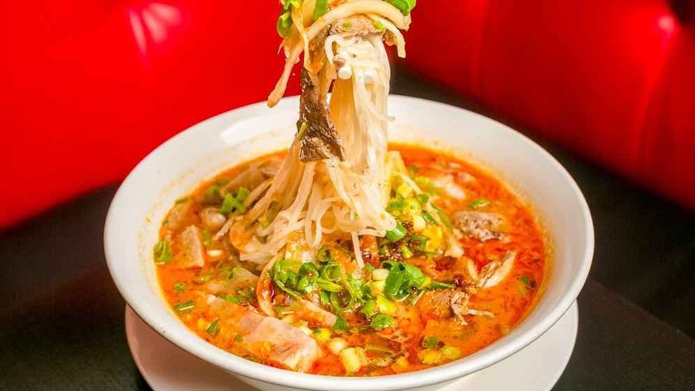 28.Special Peanut Satay Beef Noodle Soup
