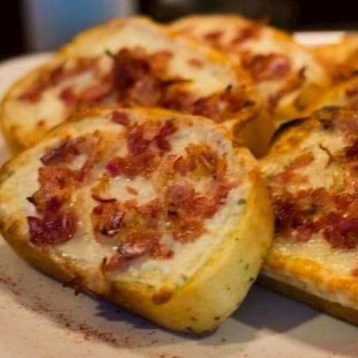 Small Garlic Bread with Bacon & Cheese