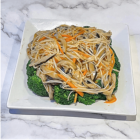 Dried Scallop with Enoki Mushrooms and Egg Tofu / 瑤柱金菇扒玉子豆腐