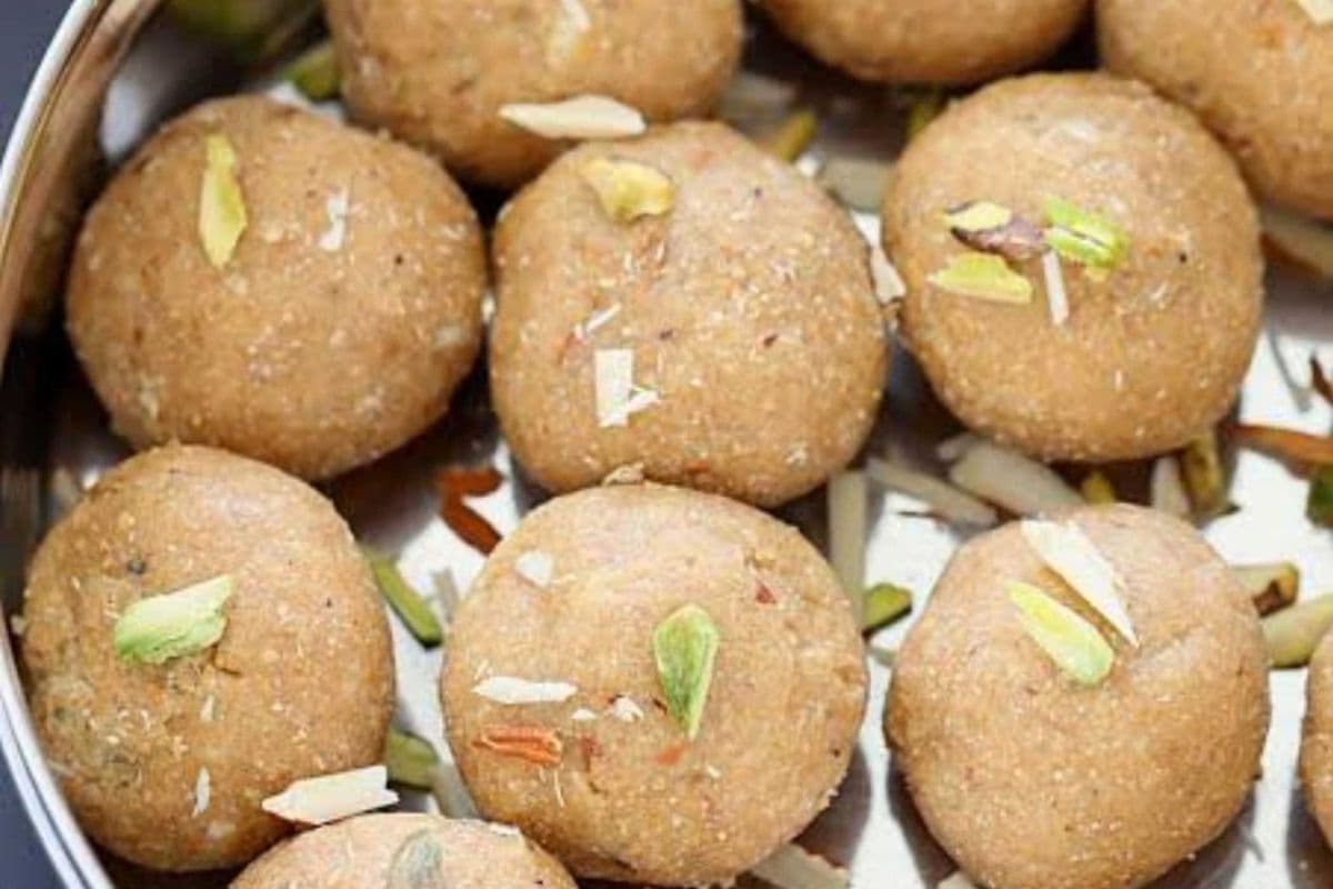 KHOYA PINNI (13.99/LB)