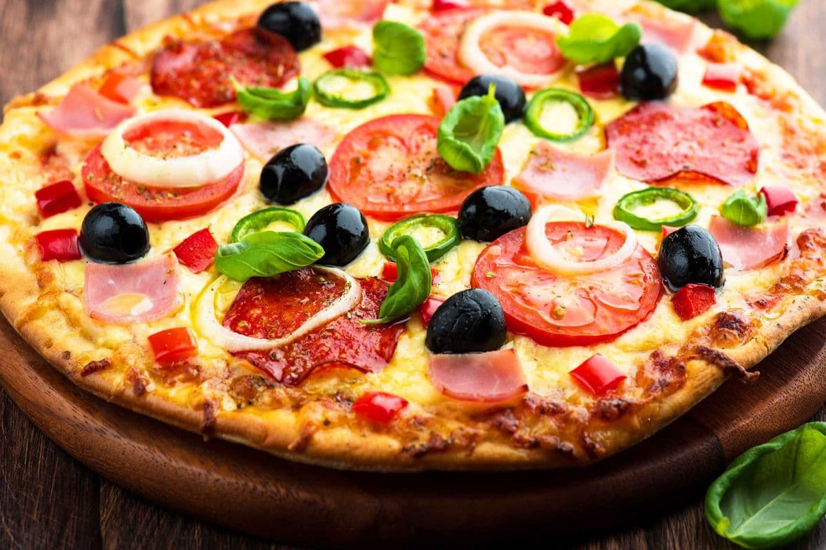 8" Ham and Fresh Tomato Pizza