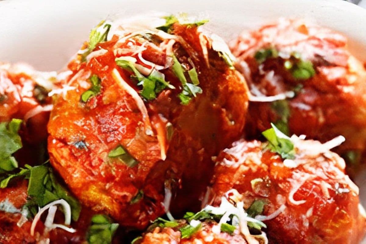 Lorenzo’s Beef Meat Balls with Focaccia