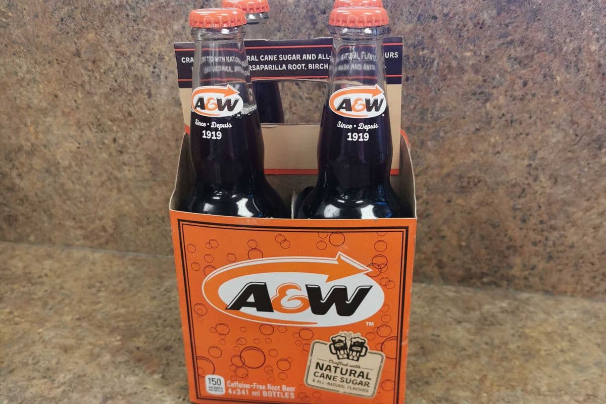4glassbottle of Aw