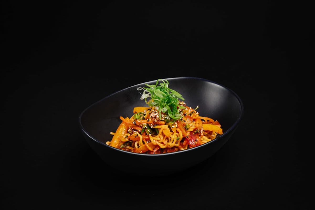 Spicy Garlic Noodle Bowl