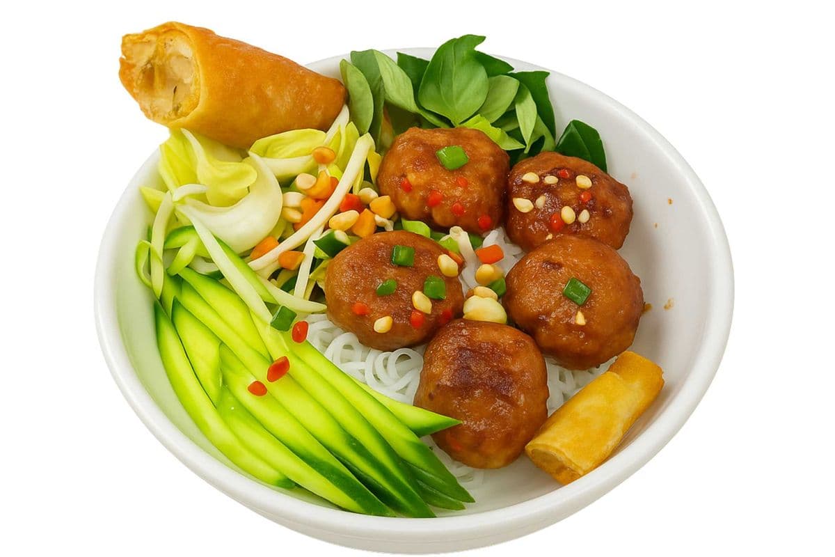 B08. Vermicelles de riz aux boulettes de porc grillées et nems | Vermicelli with Grilled Pork Meatballs & Imperial Roll | Bún chả viên nướng chả giò