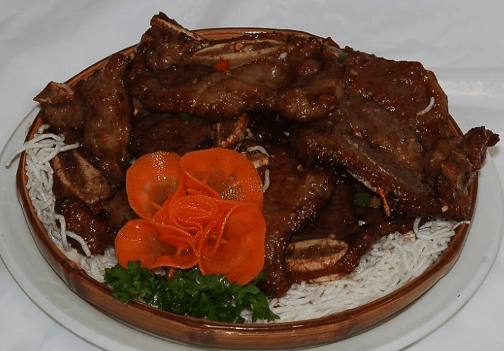 82. Beef Short Ribs with Spicy Honey Sauce