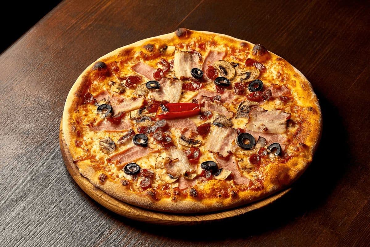 Greek Special Pizza