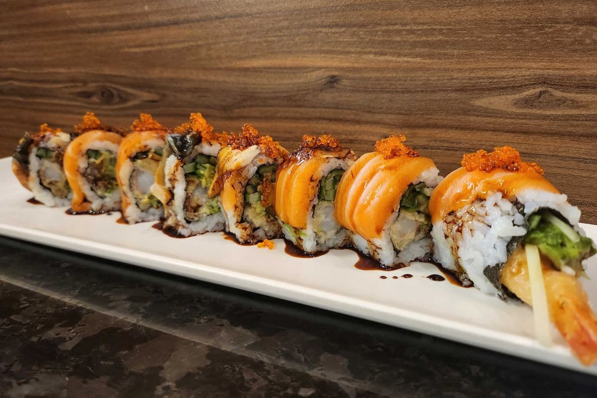 Dragon Roll (8 pcs)