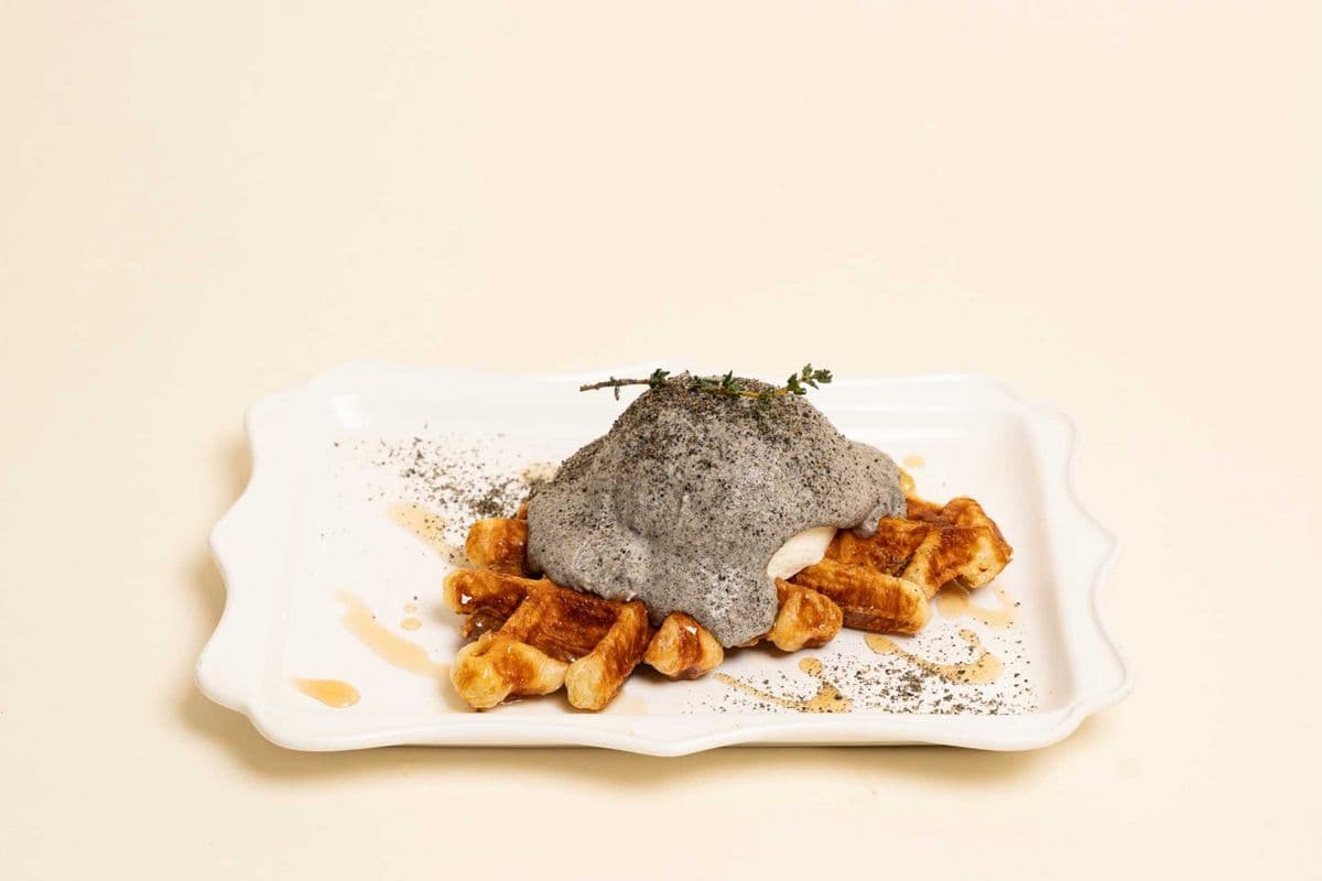 Black Sesame Croffle