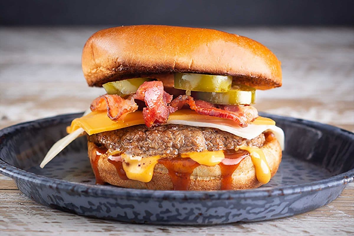 Backyard Barbecue Beef Burger