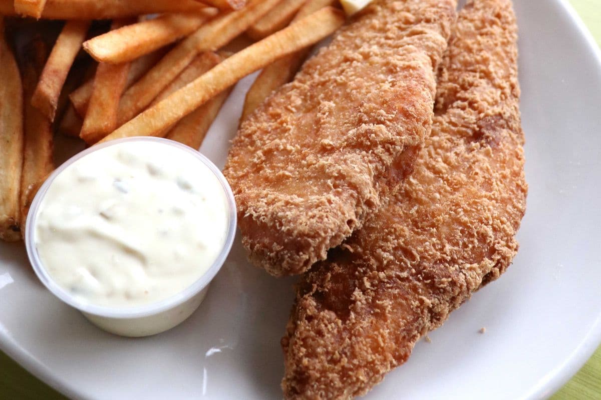 Fish and Chips (2 pcs)