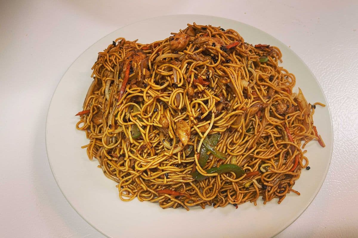 N4. Black Bean Spicy Chicken Noodle