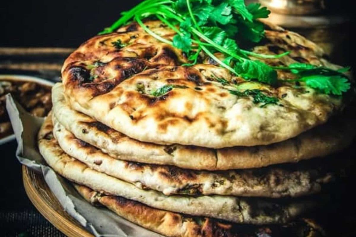 Amritsari Kulcha Plate (2 Pc)