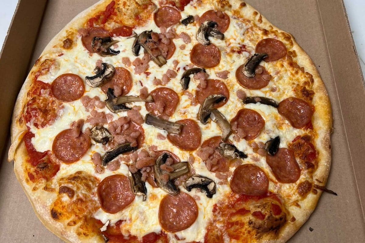 Build Your Own Small Pizza (12 inches)