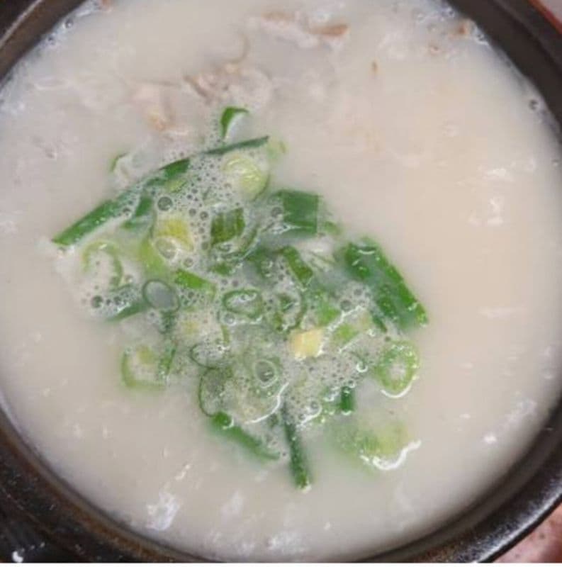 Ox Bone Soup (설렁탕)