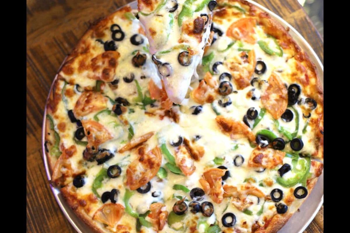 Large Milano Vegetable Pizza