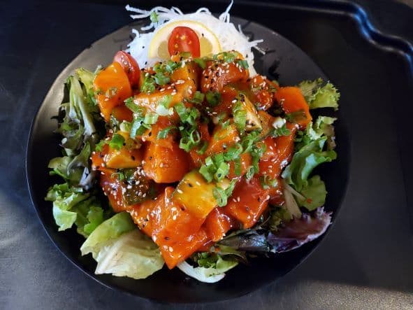 Spicy Salmon Sashimi (Half)